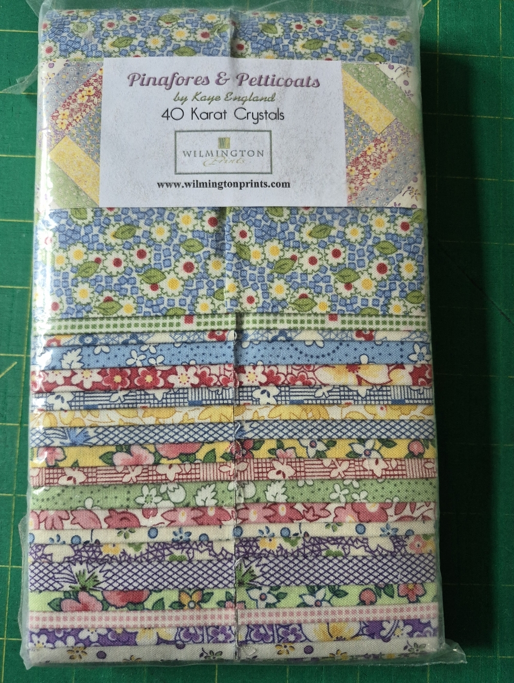 Pinafores & Petticoats 40 Karat Crystals Fabric Jellyroll - Floral Pastels